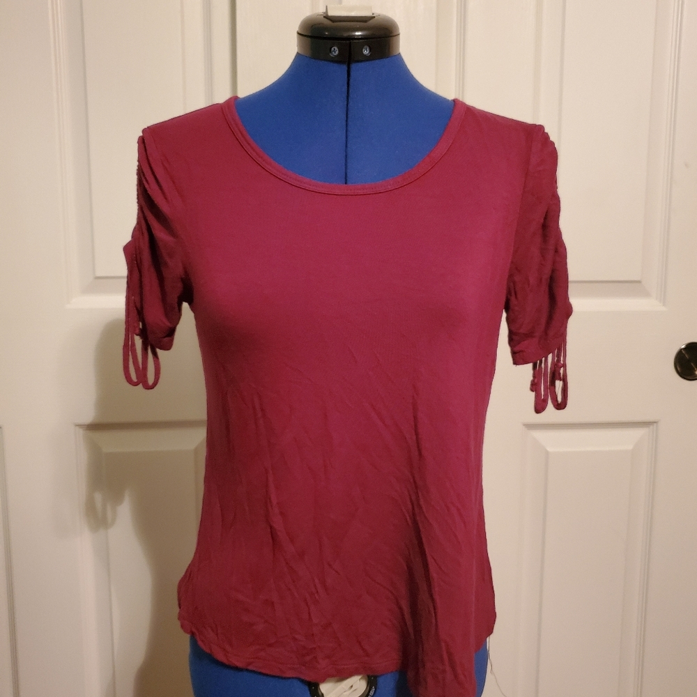 No Boundaries (NOBO) Juniors Girls Top